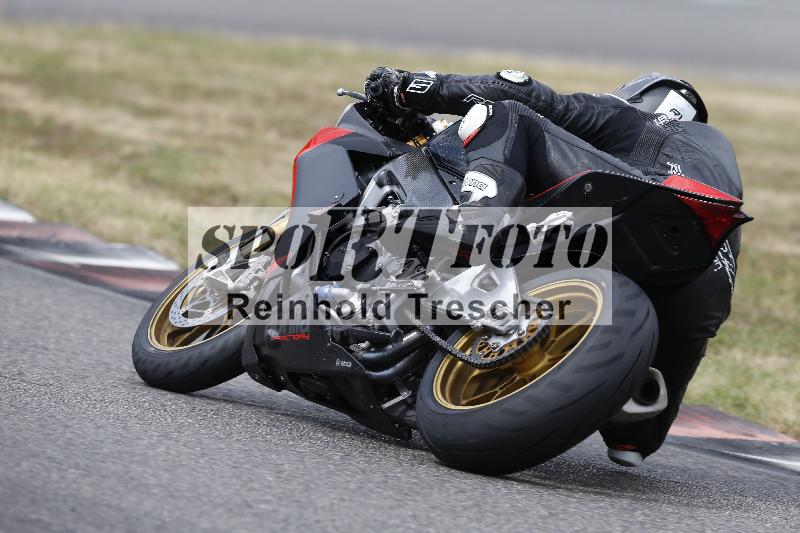 Archiv-2025/32 07.07.2025 Plüss Moto Sport ADR/Freies Fahren/backside